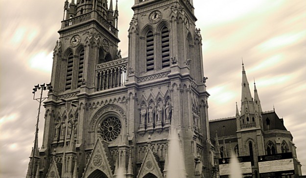 Basilica de Nuestra Señora de Luján. Foto: Flickr Commons / Luis Argerich
